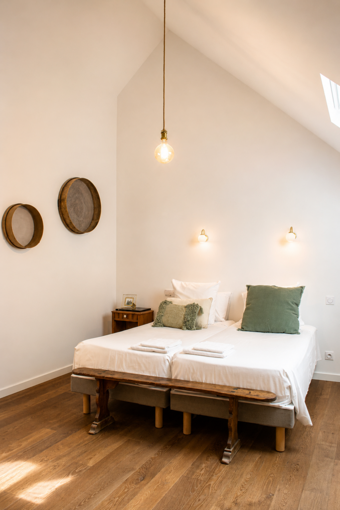 Domaine du Petit Tertre Chambre Lichen lit 2 personnes
